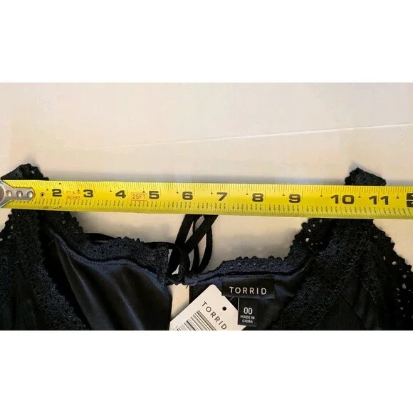 Torrid Black Lace Trim Hilo Skater Dress Size 00 NWT - Picture 10 of 16